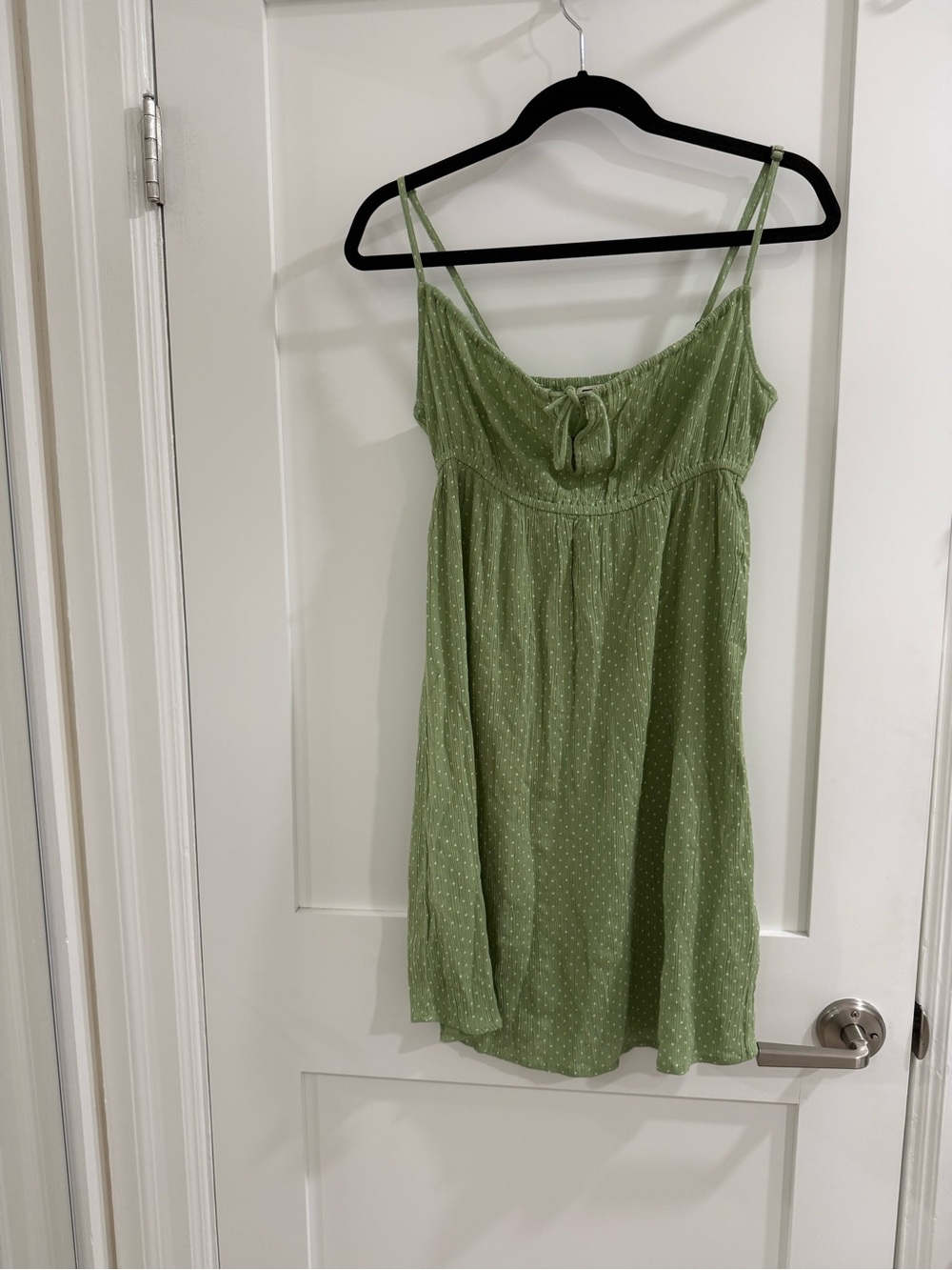 Billabong light green crepe material polka dot sleeveless mini dress